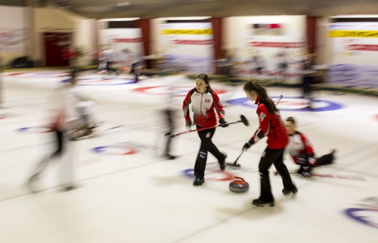Canadian men lose again but women remain unbeaten at World Junior Curling Championships