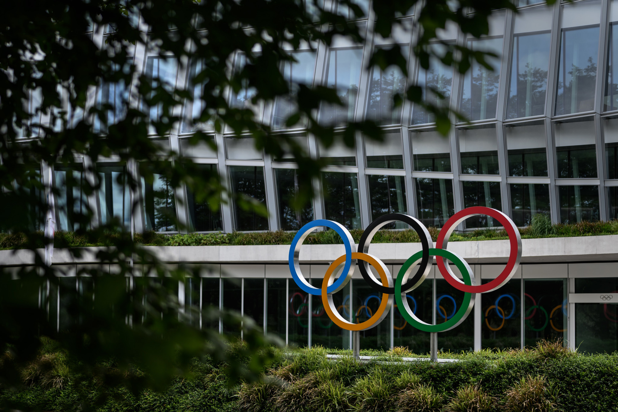 The IOC has claimed that "the vast majority of the participants in each of the consultation calls" supported its stance on the participation of Russian and Belarusian athletes ©Getty Images