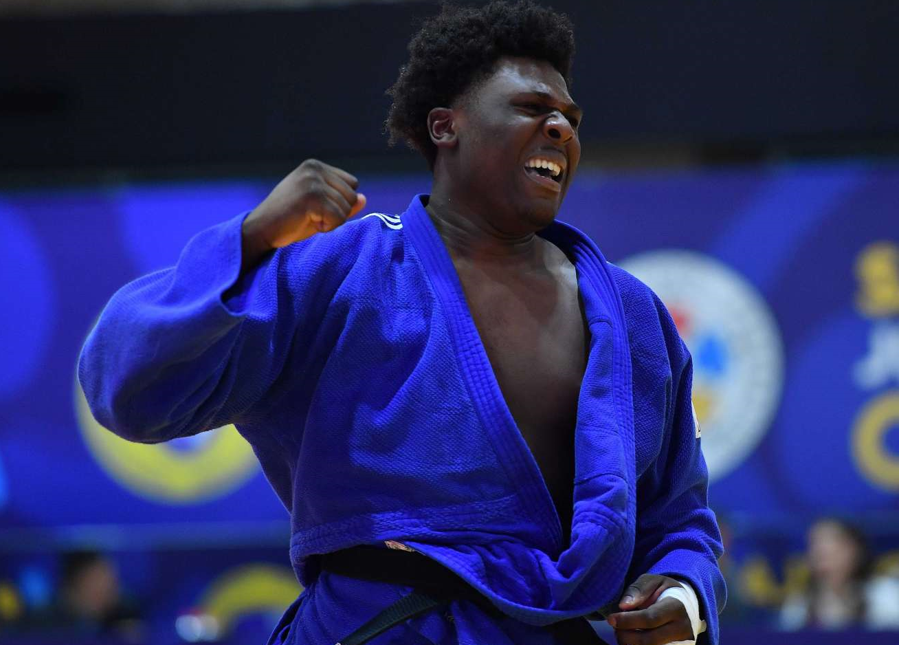 Canadian John Messe a Bessong won in the men's over-90kg ©IJF