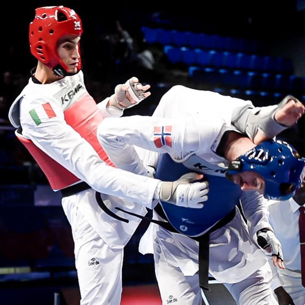 Simone Alessio, left, bettered Richard Andre Ordemann, right, in their final matchup duel ©World Taekwondo