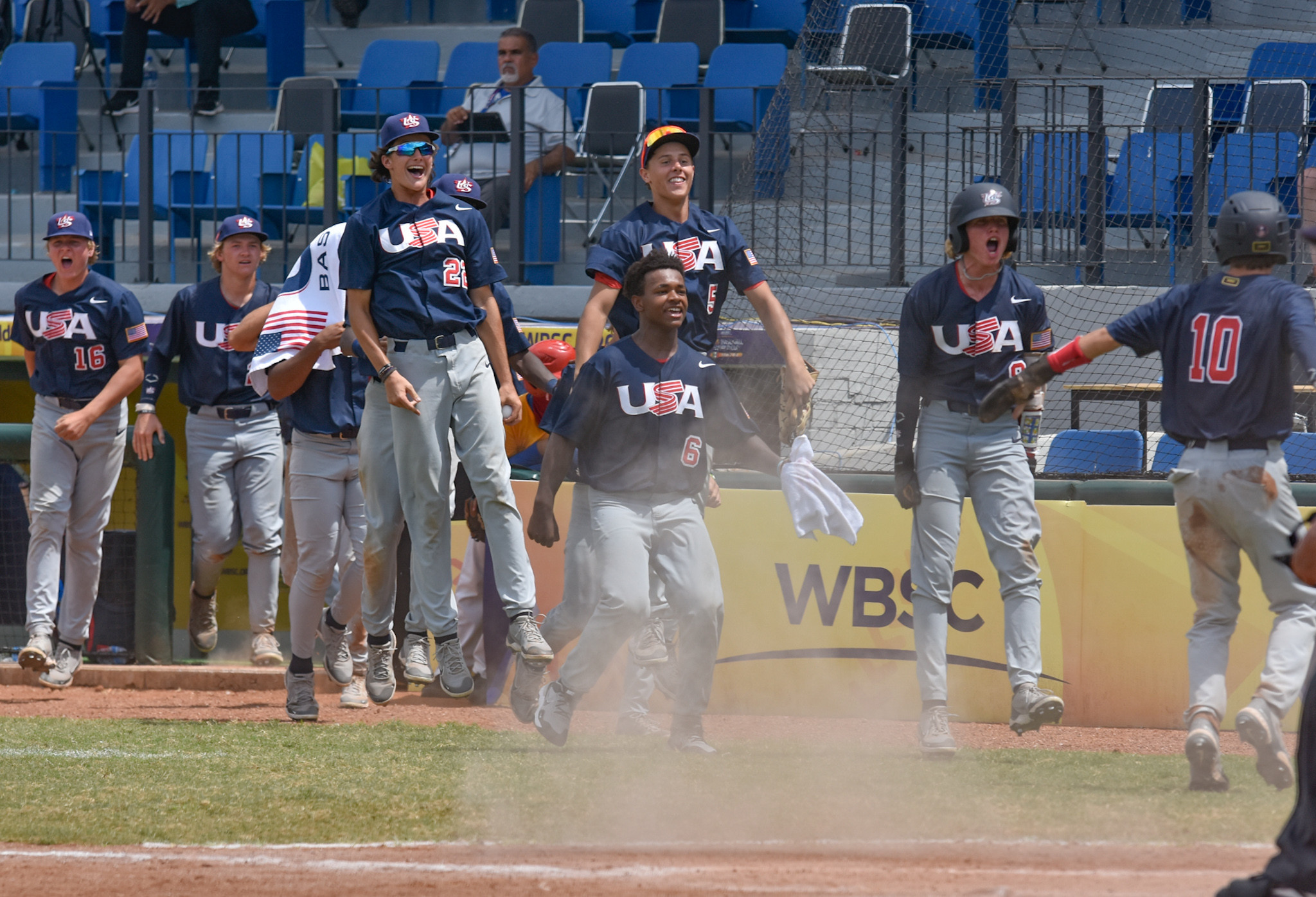 The United States have won back-to-back Under-15 world titles ©Twitter/WBSC