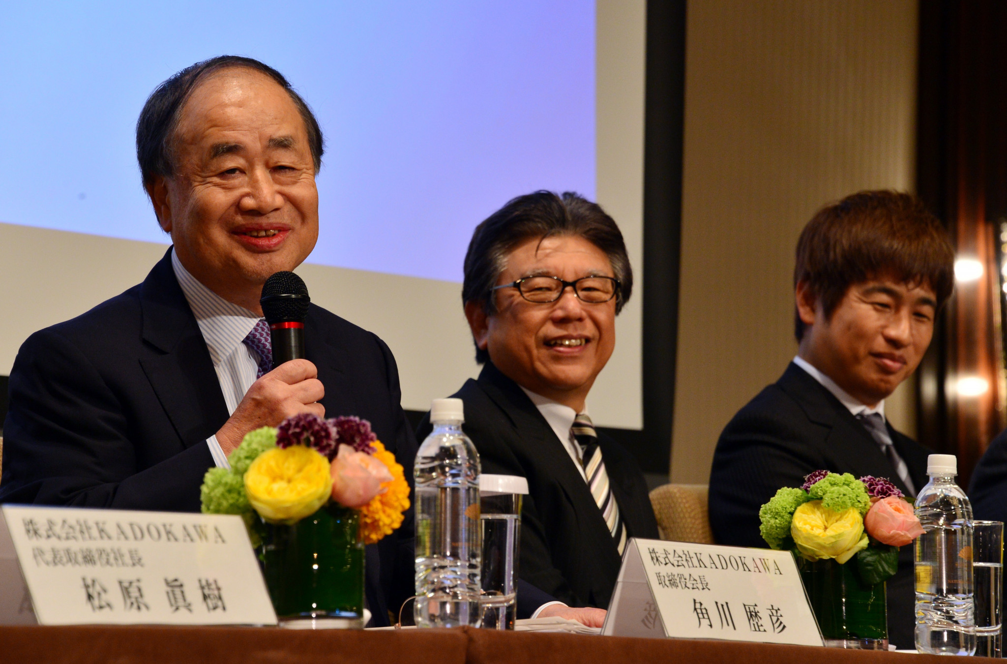 Kadokawa chairman Tsuguhiko Kadokawa, left, denies the allegations of his company members ©Getty Images