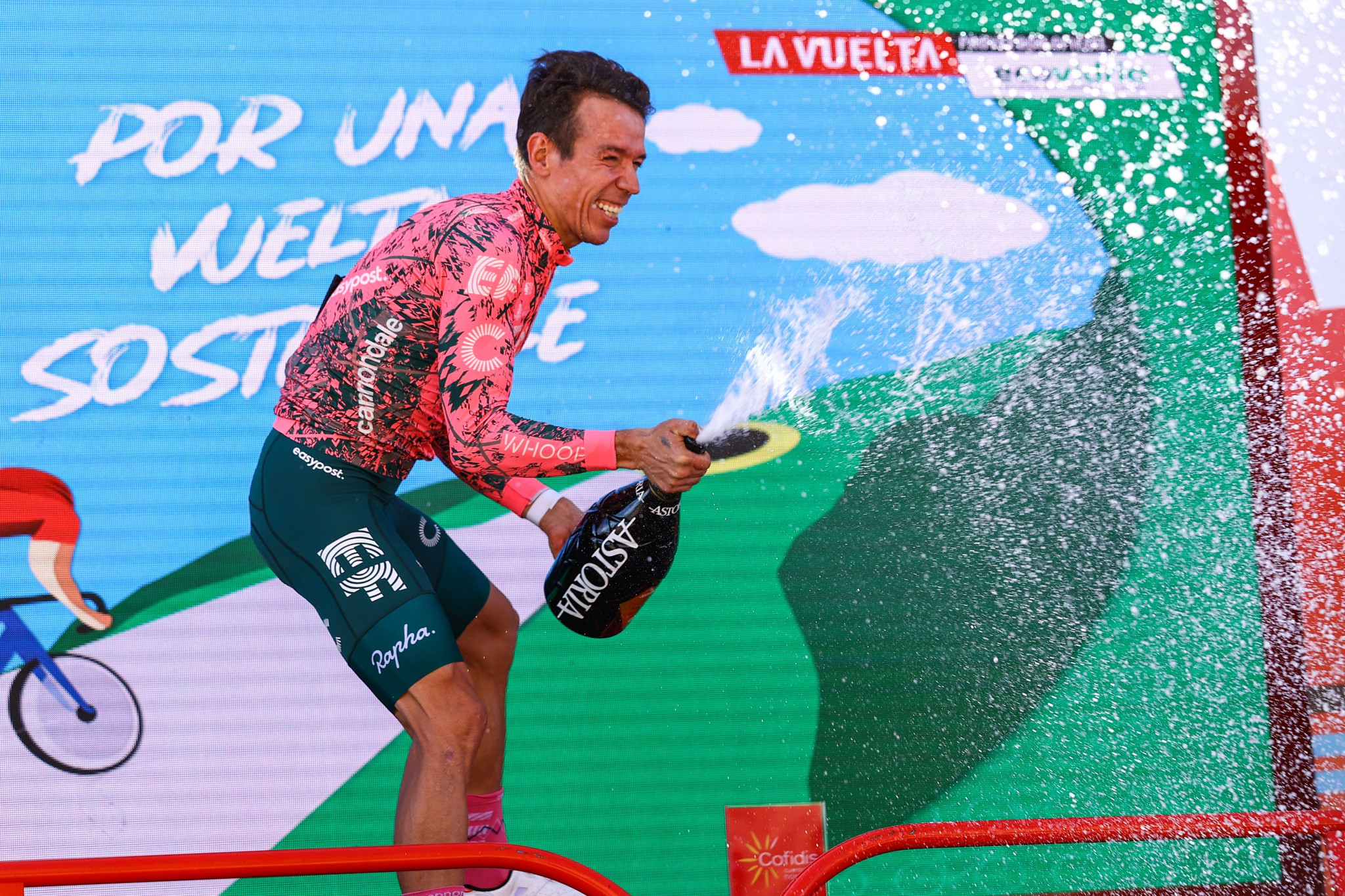 Urán completes Grand Tour hat-trick with Vuelta a España stage win