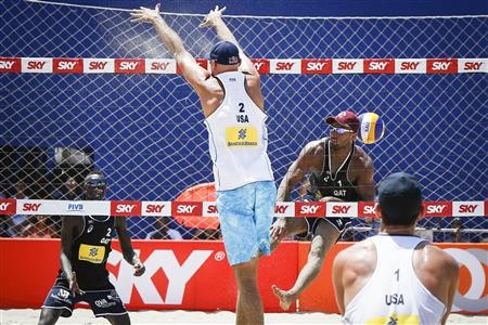 America’s Phil Dalhausser and Nick Lucena triumphed in one of most exciting matches of the day ©FIVB