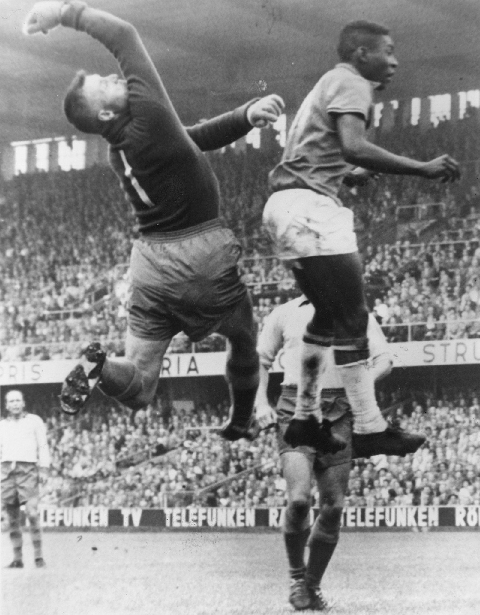 Pelé, right, scored twice in the 1958 World Cup final as a 17-year-old  ©Getty Images