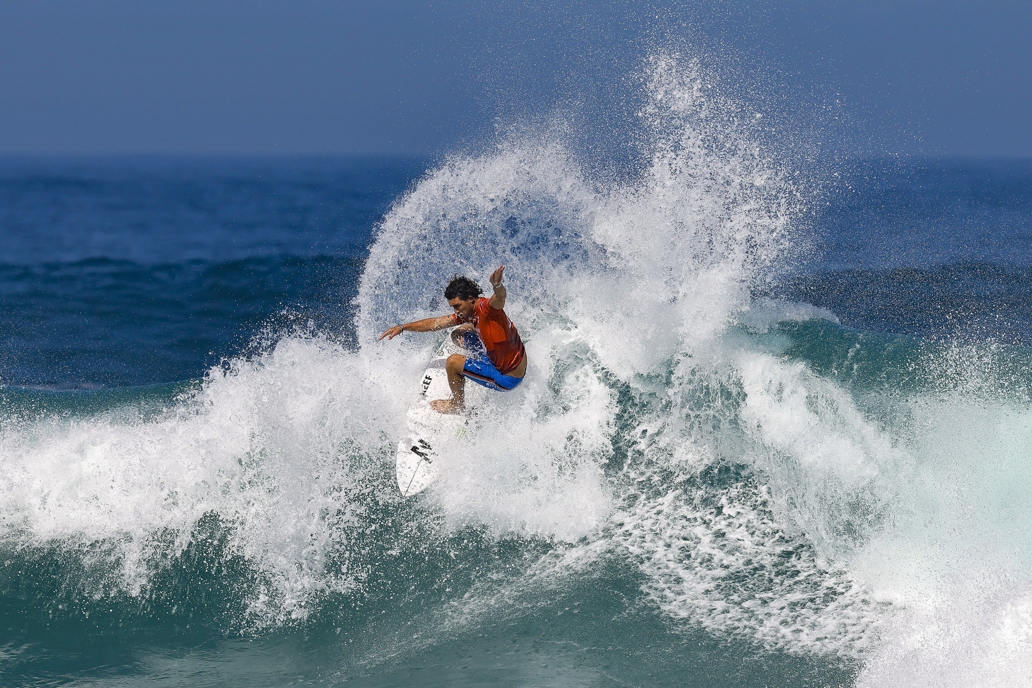 Colapinto and Waida bounce back at World Surfing Games