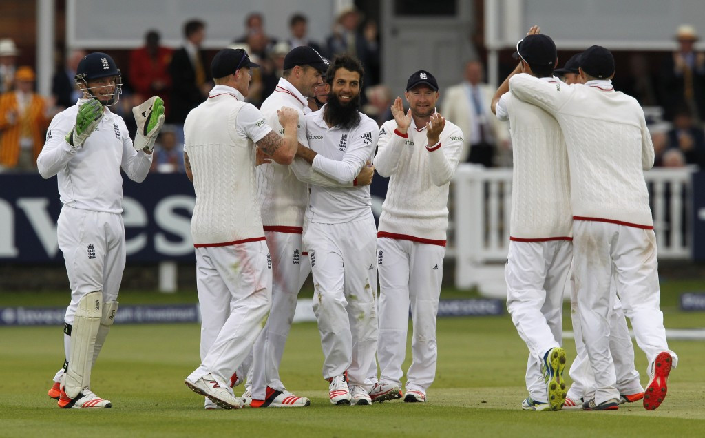 England celebrate during their remarkable Test Match victory over New Zealand at Lords in London ©Getty Images