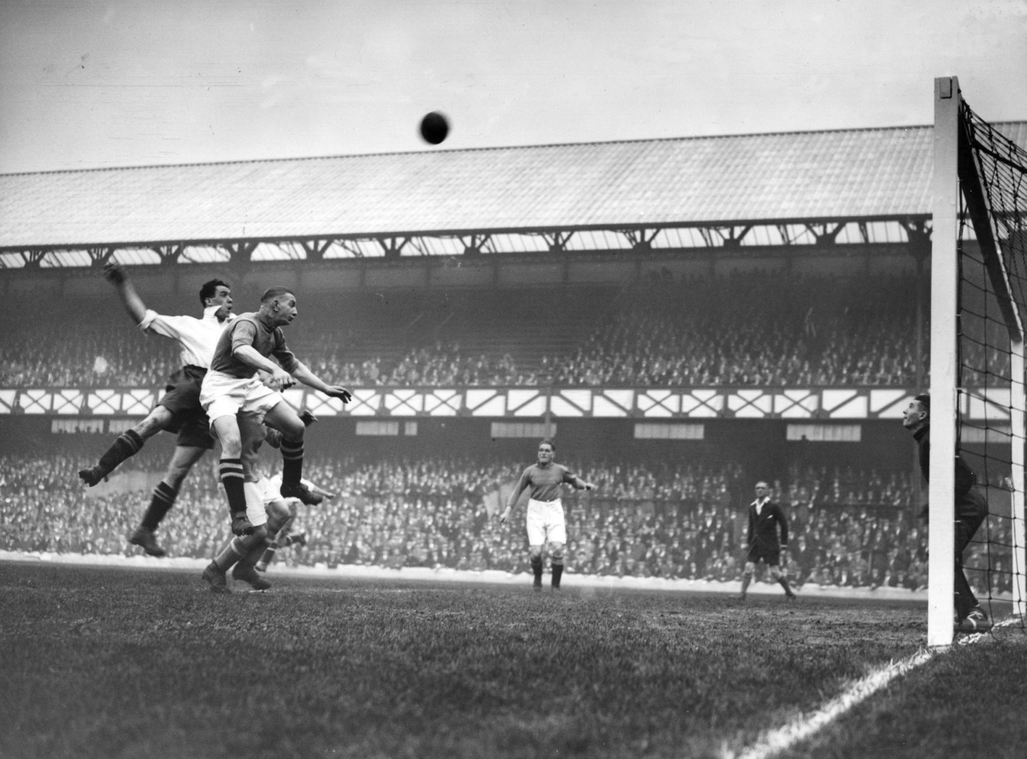 Dixie Dean scored 60 times in one season - an English top-flight record ©Getty Images