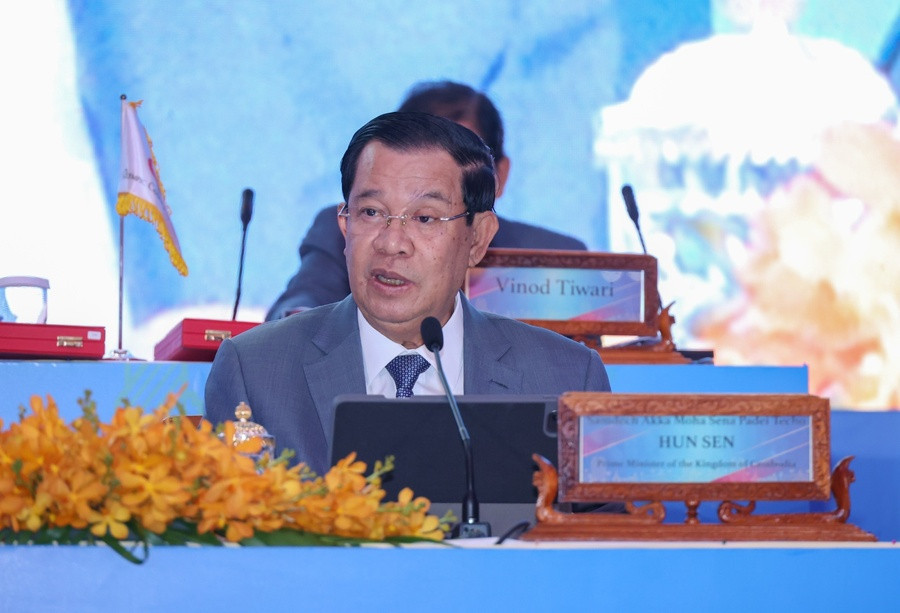 Hun Sen referenced the Cambodian genocide from 1975 to 1979 as he insisted 