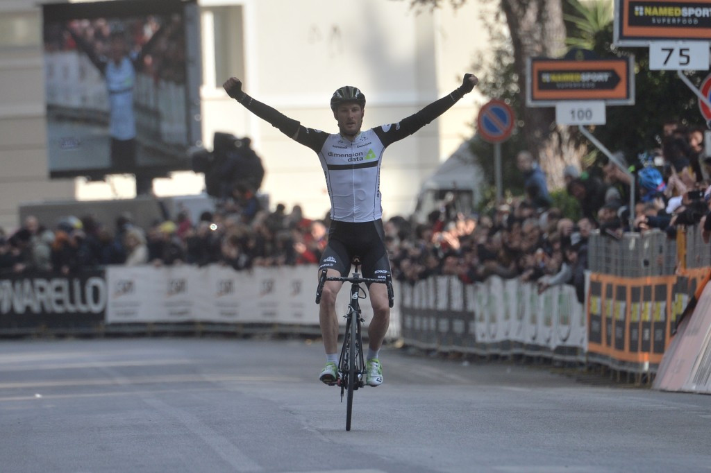 Steve Cummings won solo on stage four of Tirreno-Adriatico ©ANSA