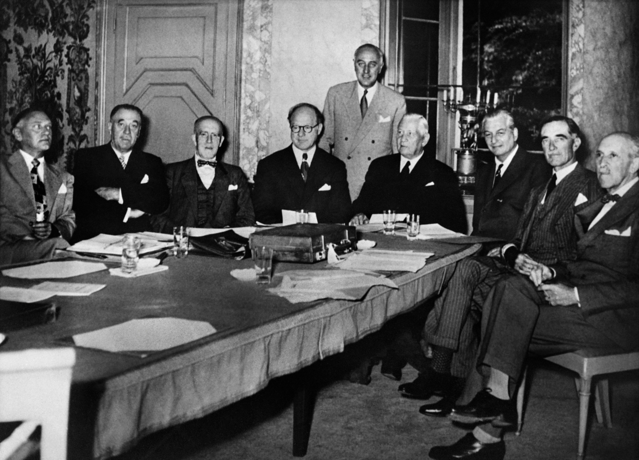 IOC President Sigfrid Edstrom, standing, at a meeting in 1950, the year the Saarland was given Olympic recognition ©Getty Images