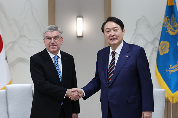 IOC President Thomas Bach met with South Korean President Yoon Suk-yeol in Seoul ©Office of the President of South Korea