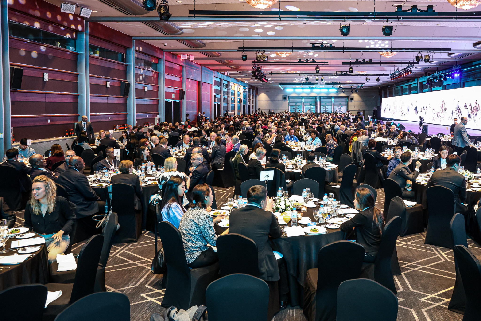 The banquet hall at the Coex Convention and Exhibition Center was the venue for the dinner ©ANOC