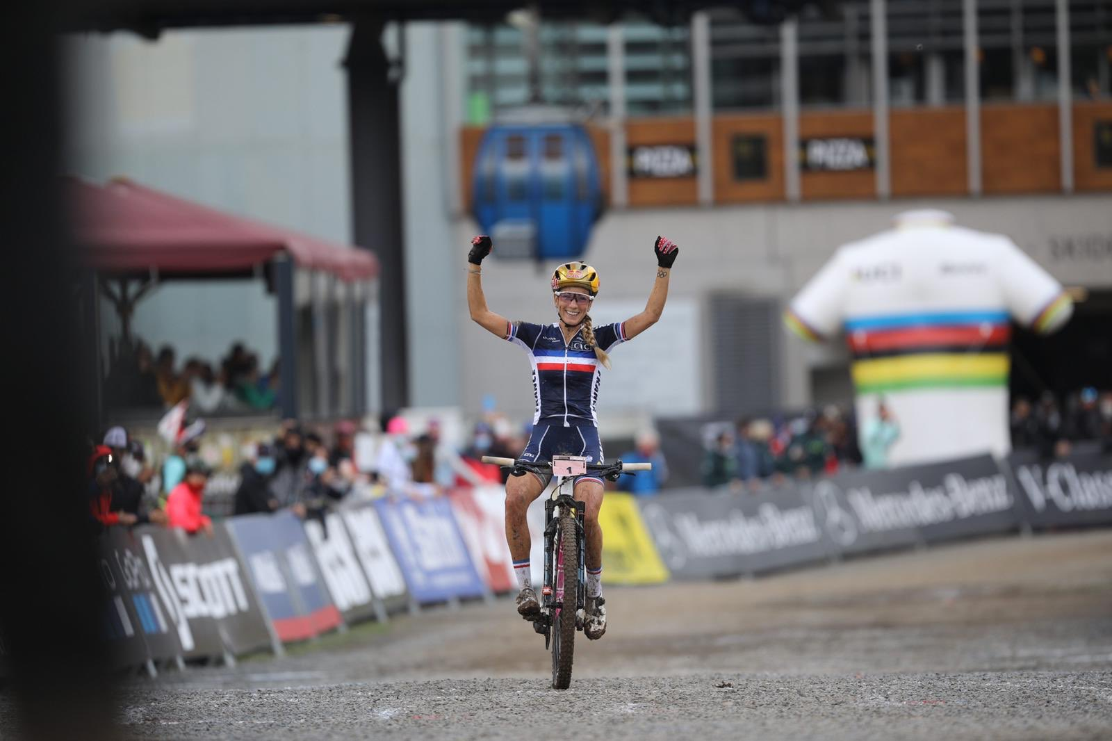 French cyclist Pauline Ferrand-Prévot, winner of three mountain biking world titles this year, is targeting gold at the Paris 2024 Olympics ©Getty Images