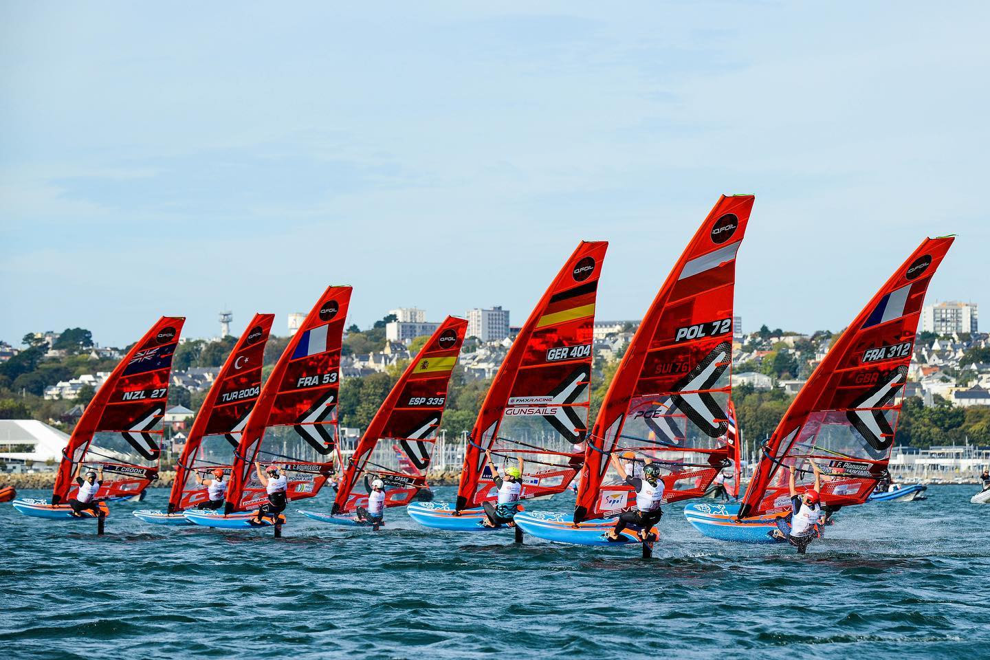 Perfect day from Koerdel widens gap in iQFOiL World Championships