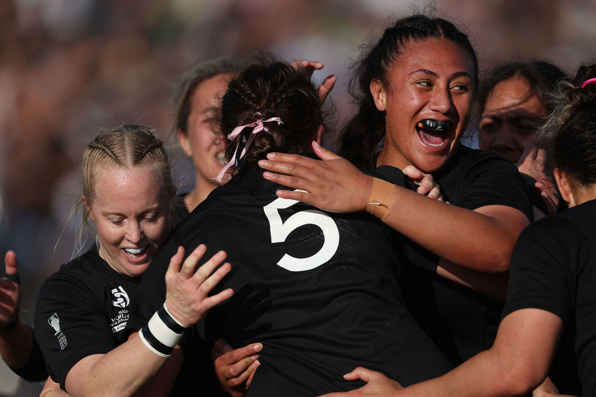 New Zealand stay unbeaten while Australia and France reach Rugby World Cup quarter-finals