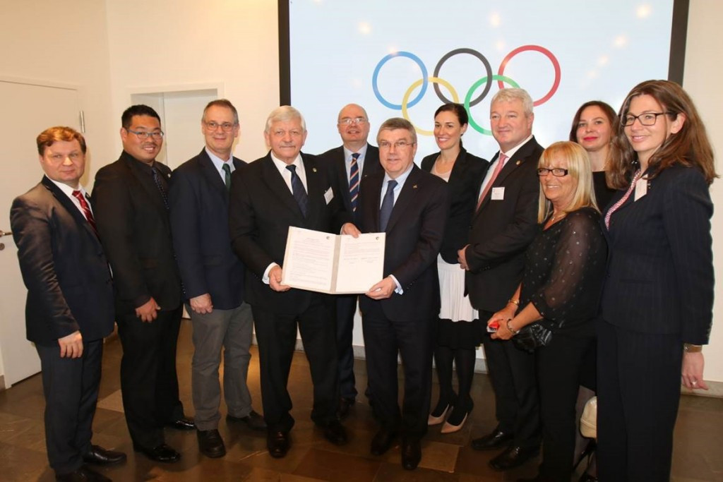 IOC sign MoU with International Committee of Sports for the Deaf