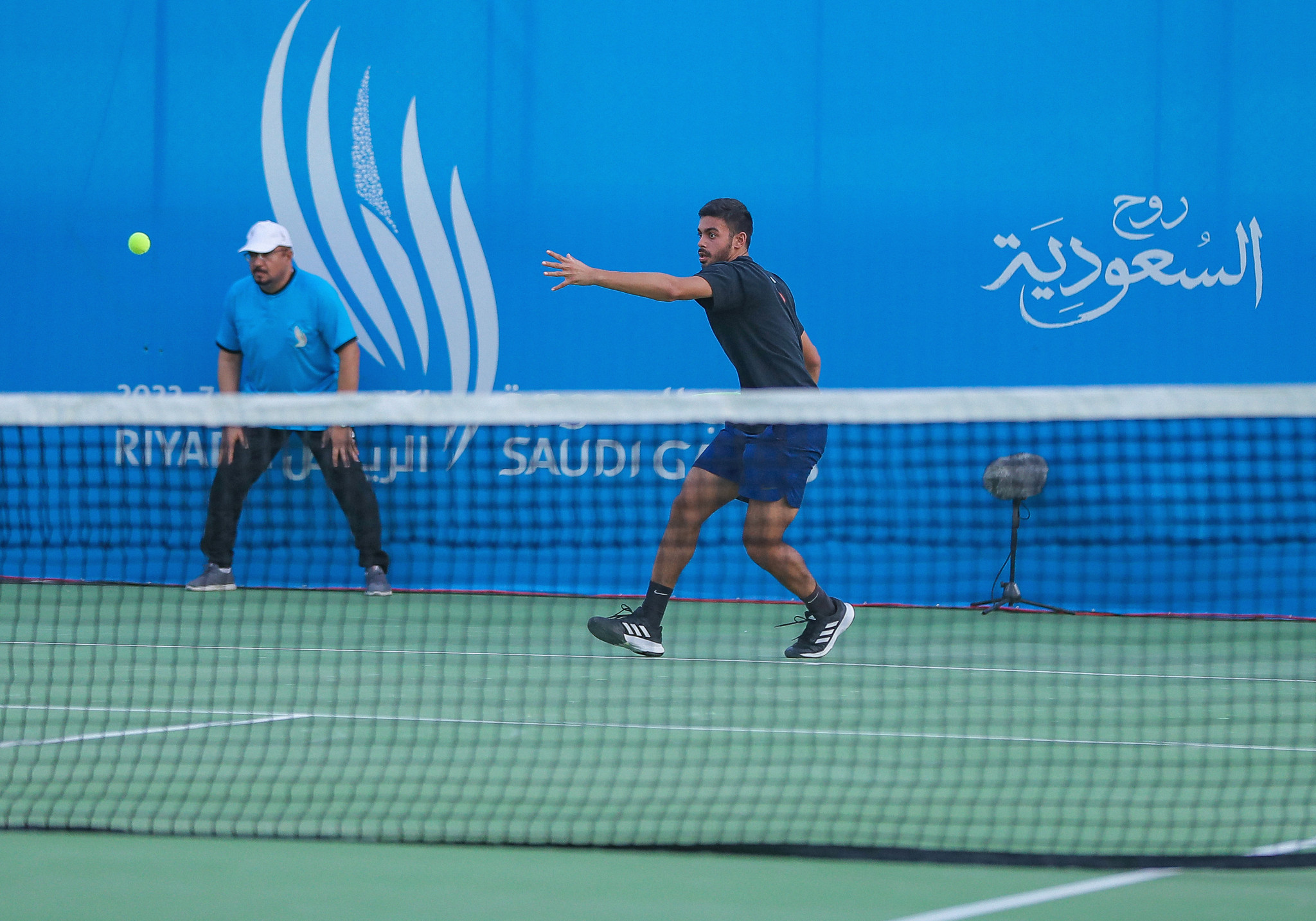 The men's singles tennis quarter-finals were held under the floodlights ©Saudi Games