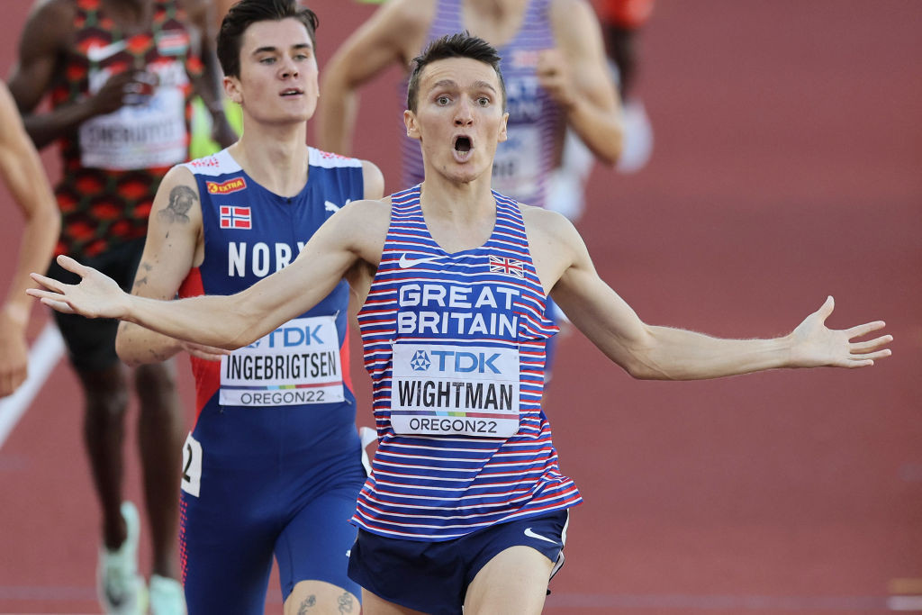 Britain's Jake Wightman wins the world 1500m title ahead of Norway's Olympic champion Jakob Ingebrigtsen - with dad Geoff commentating with punctilious neutrality ©Getty Images