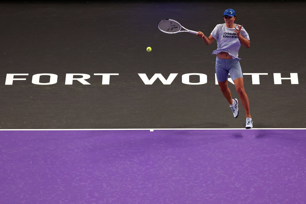 World number one Świątek wins opener at WTA Finals in Fort Worth
