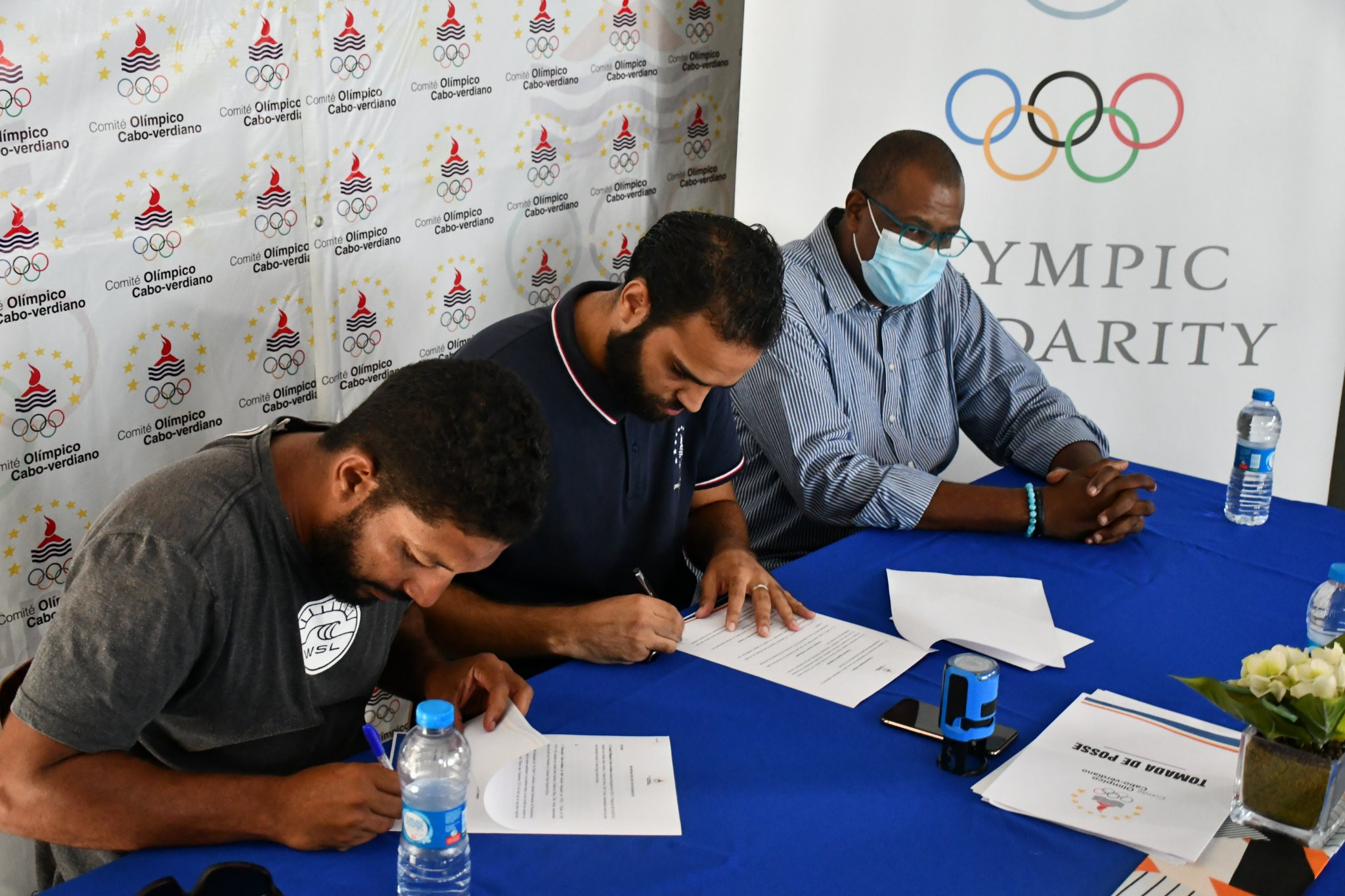 Cape Verde NOC signed an agreement with the National Federations for surfing and basketball ©ANOC