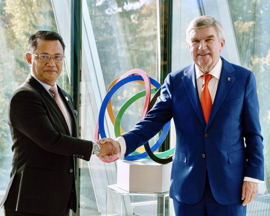  Olympic Council of Malaysia President Tan Sri Mohamad Norza Zakaria met IOC President Thomas Bach at Olympic House in Lausanne ©OCM