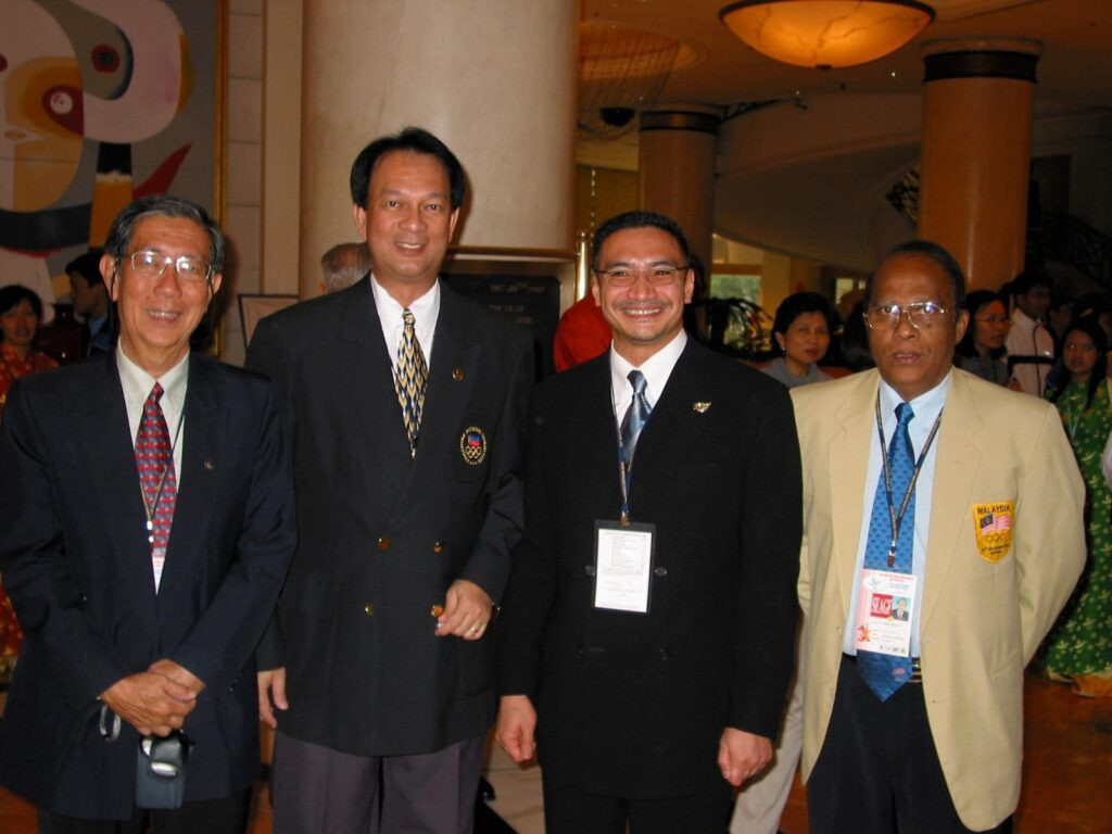 Jahendran Subramaniam, right, was a hockey enthusiast and dedicated his life to promote the sport and the Olympic Movement in Malaysia ©OCM