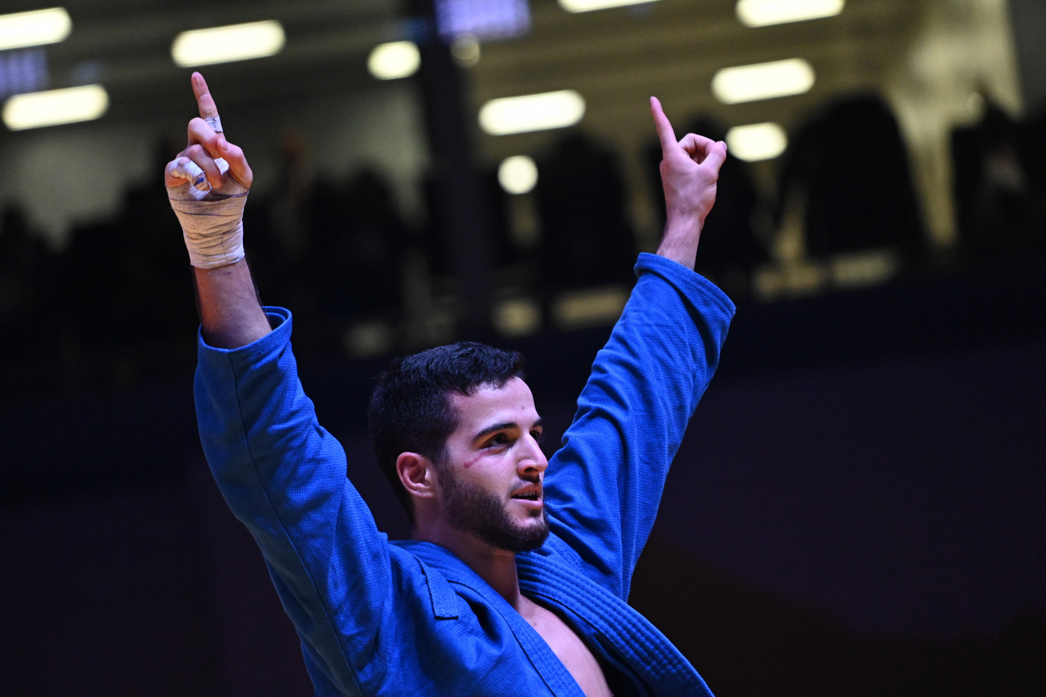 FIAS athletes won the opening bout of the finals thanks to a late submission from Shamil Zilfikarov ©FIAS