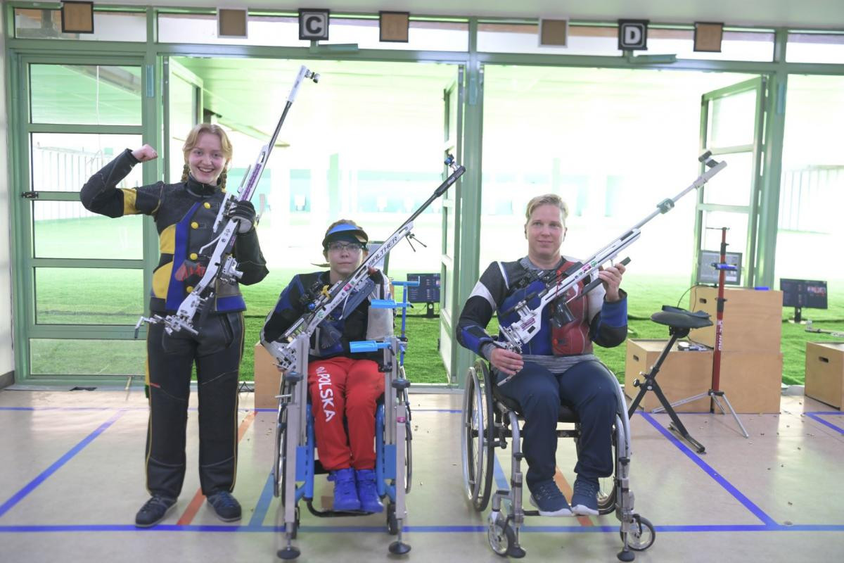 Poland’s Emilia Babska, centre, won a first title at the World Shooting Para Sport Championships in Al Ain ©Zayed Higher Organisation for People of Determination