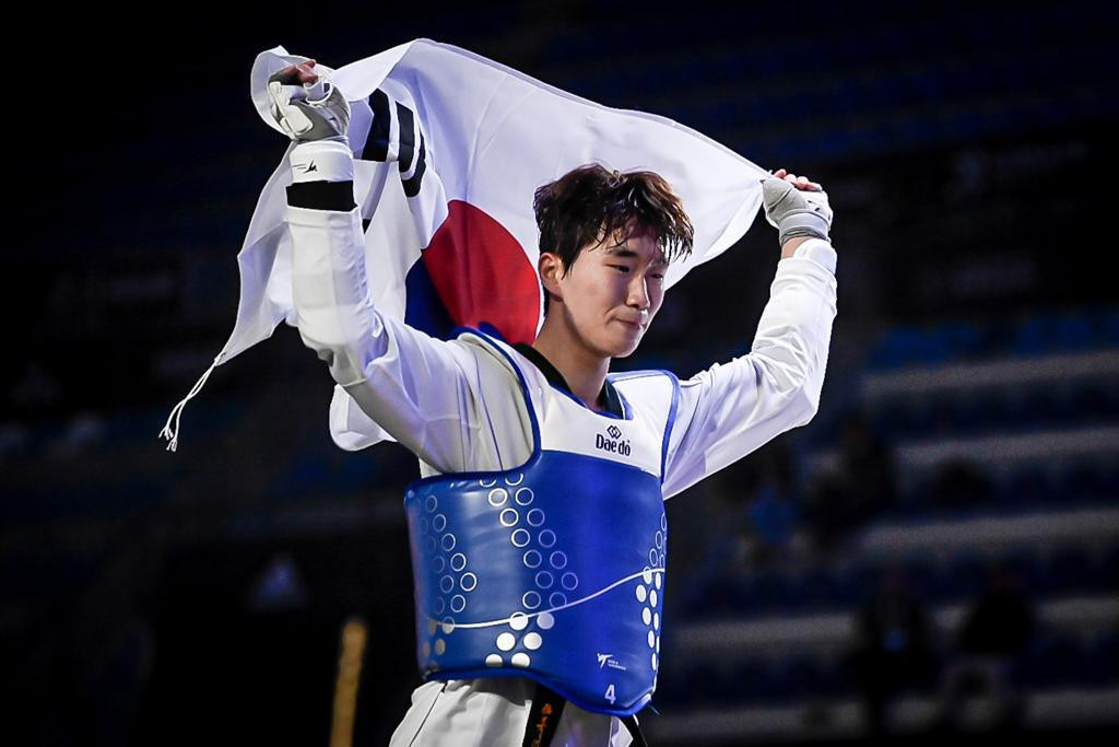 Park struggles to keep a lid on his emotions after his surprise victory in Guadalajara ©World Taekwondo