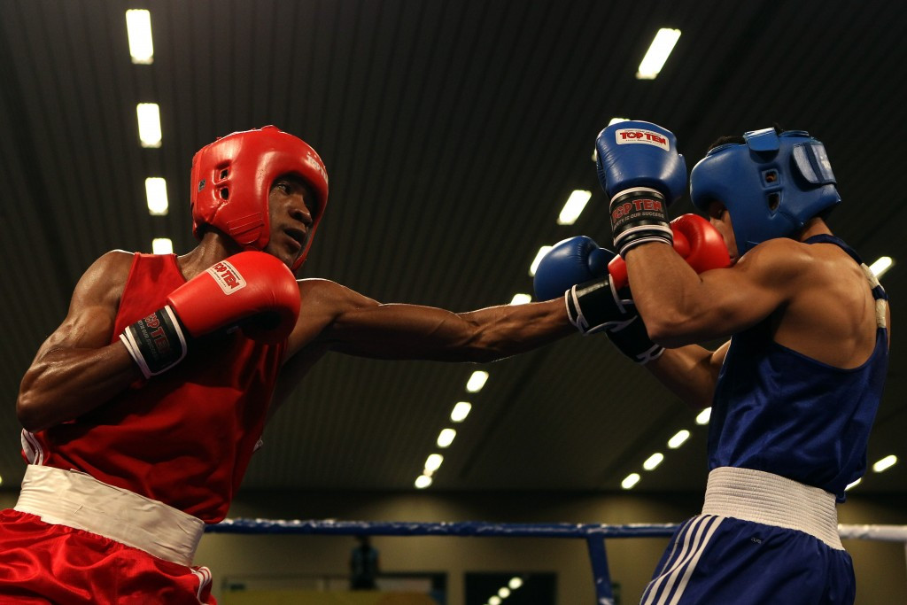 Alberto Melián (right) pictured in action at the 2011 Pan American Games in Guadalajara, was another winner today ©AIBA