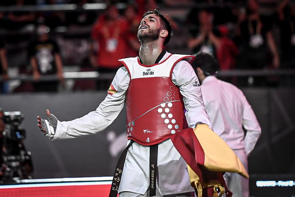 Quesada Barrera looks in disbelief after winning the title ©World Taekwondo