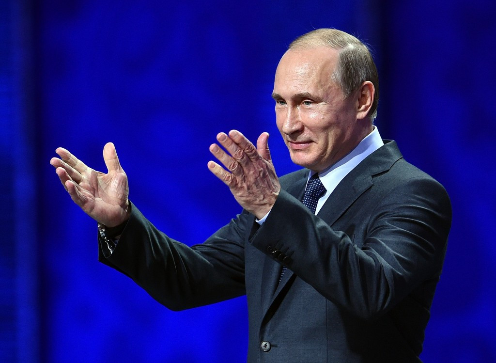 Vladimir Putin says the doping scandal should not be politicised ©Getty Images