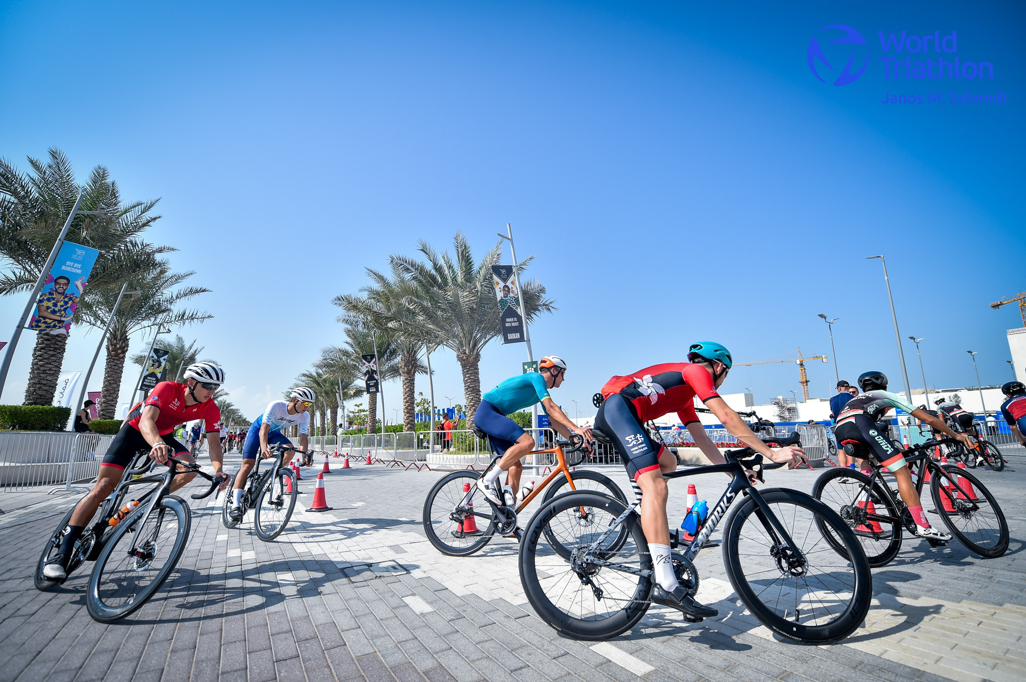 Titles are set to be decided at the Yas Bay Race Village in Abu Dhabi ©World Triathlon