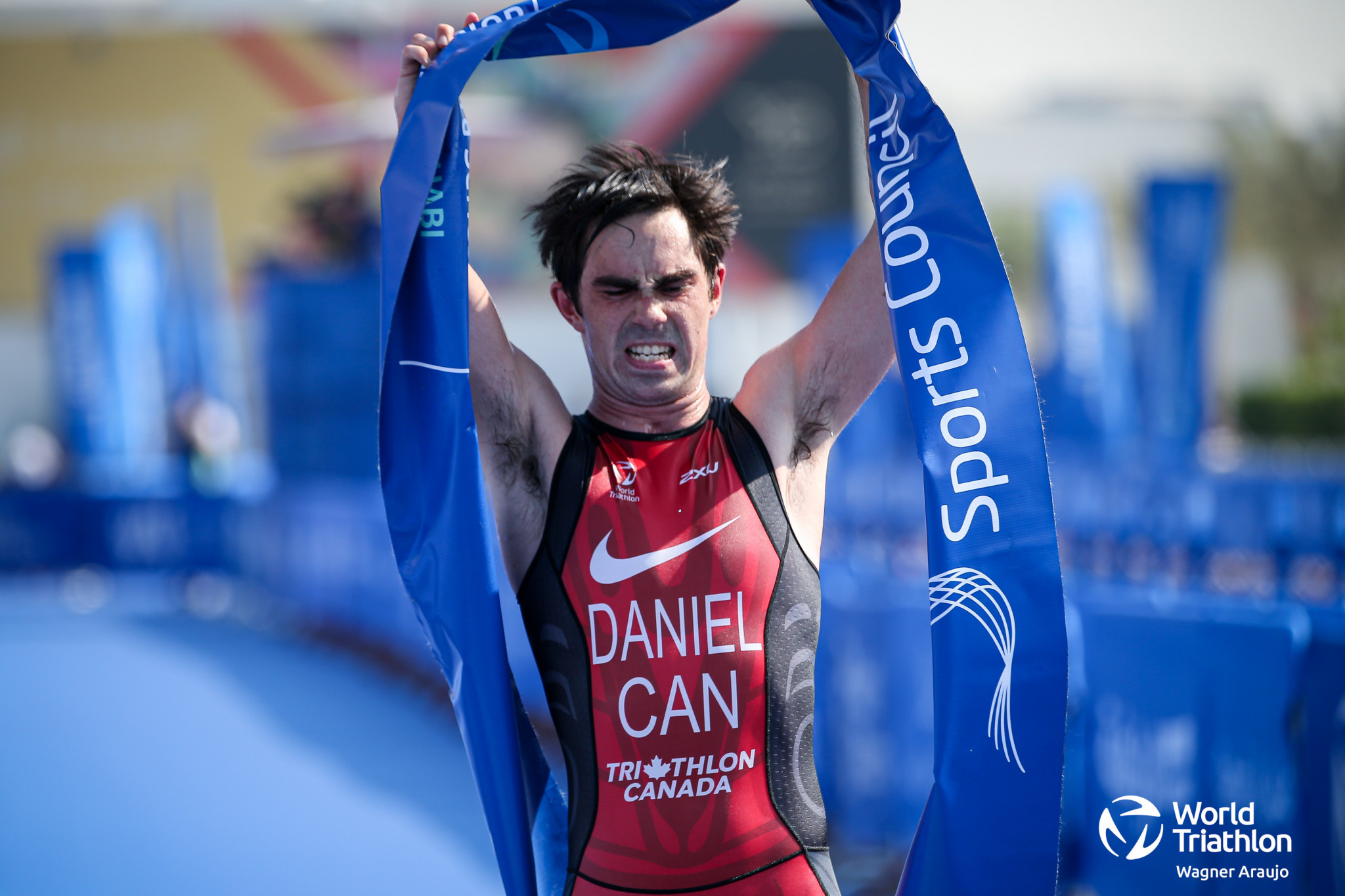 Canada's Stefan Daniel claimed a sensational victory in the men's PTS5 race ©World Triathlon