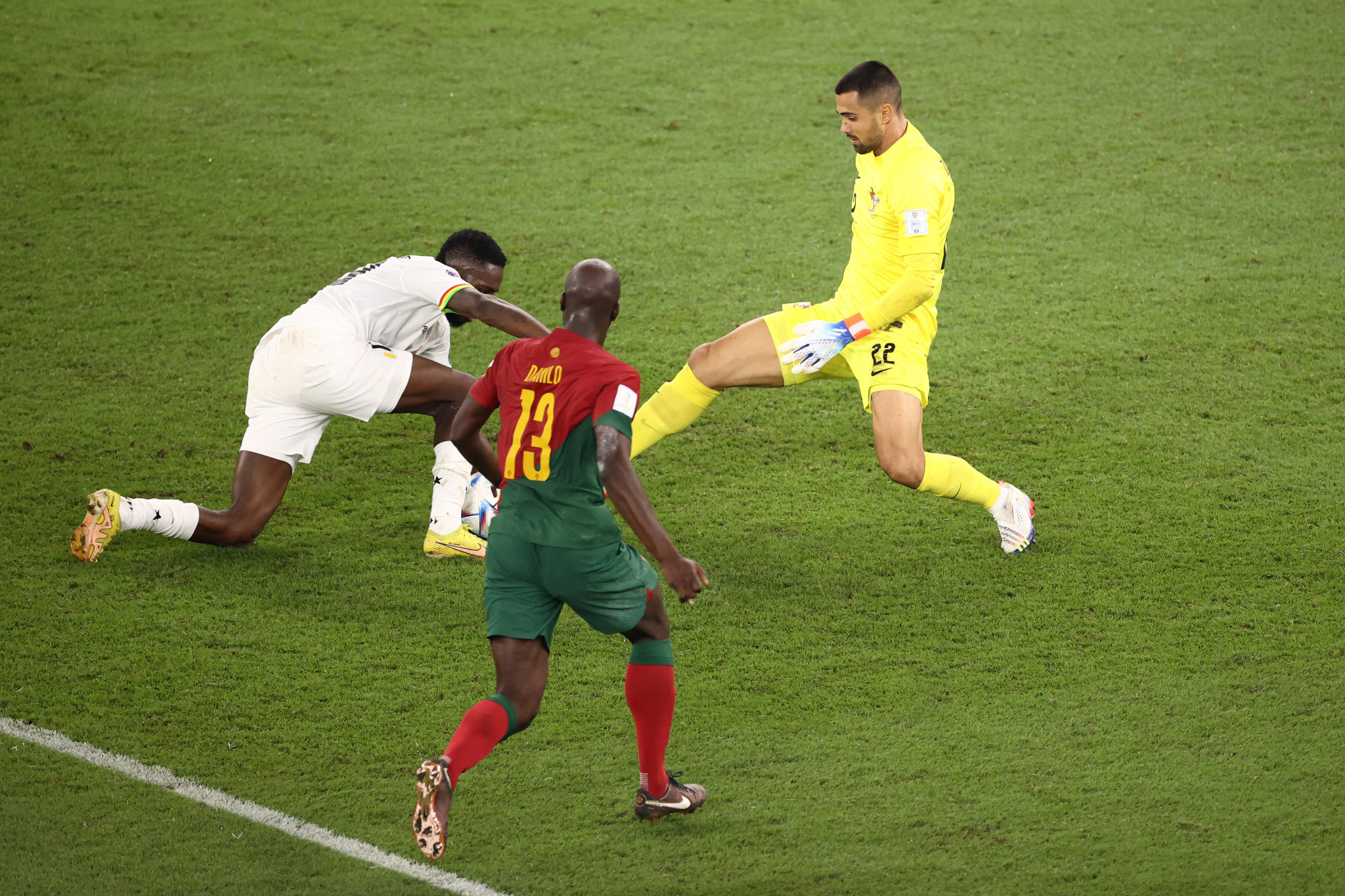 Portugal goalkeeper Diogo Costa put the ball down in the dying minutes unaware that Inaki Williams was behind him, but the forward could not take advantage of the situation ©Getty Images