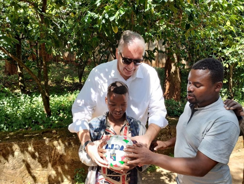 IBSA President Sandro di Girolamo spent time with blind and visually impaired children in Ethiopia ©IBSA