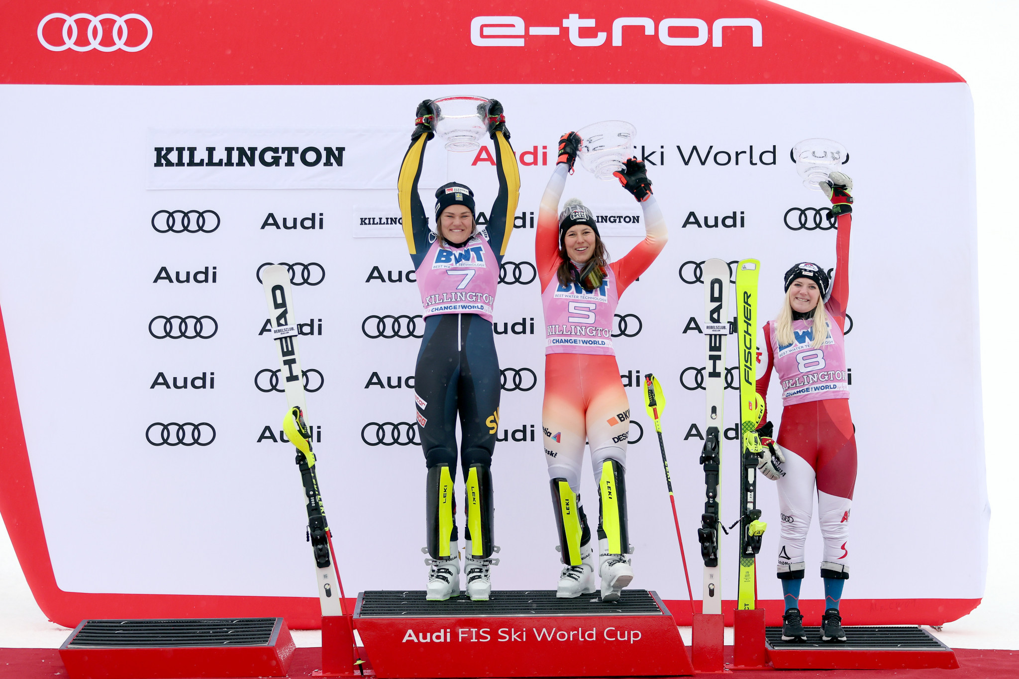 Wendy Holdener, centre, and Anna Swenn Larsson claimed a joint gold at the FIS Alpine Skiing World Cup in Killington ©Getty Images