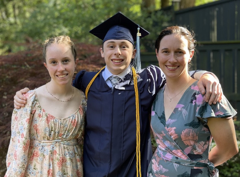 Hampton Morris with sister Etta, left, and mother Anne Marie, right after graduating  ©Hampton Morris