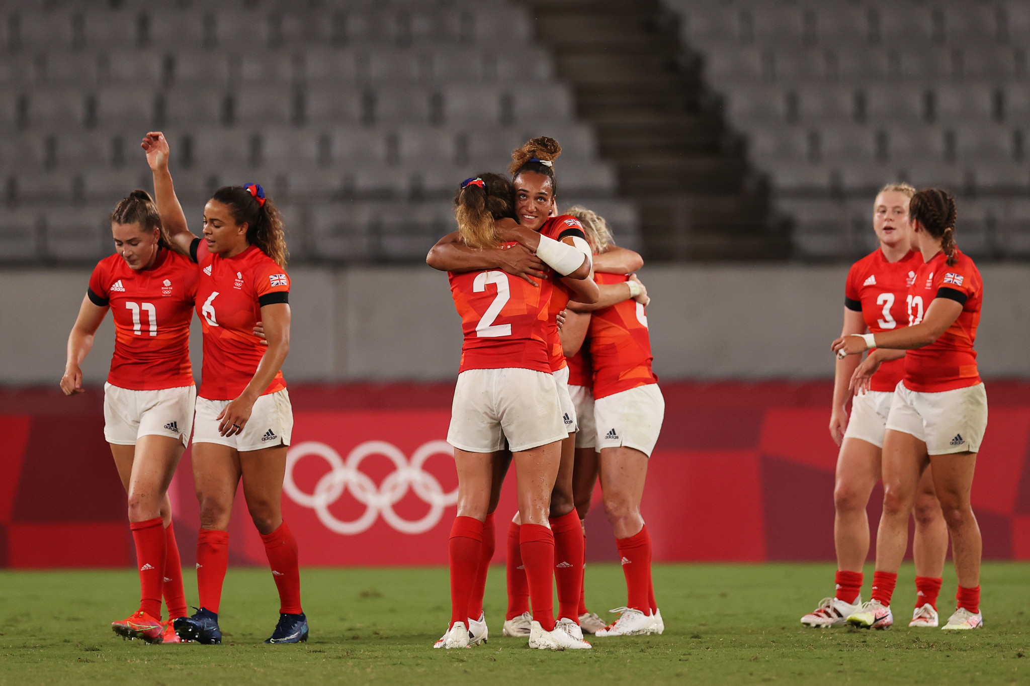 The top four women's and men's teams on this season's Sevens Series will qualify for the next Olympic Games ©Getty Images
