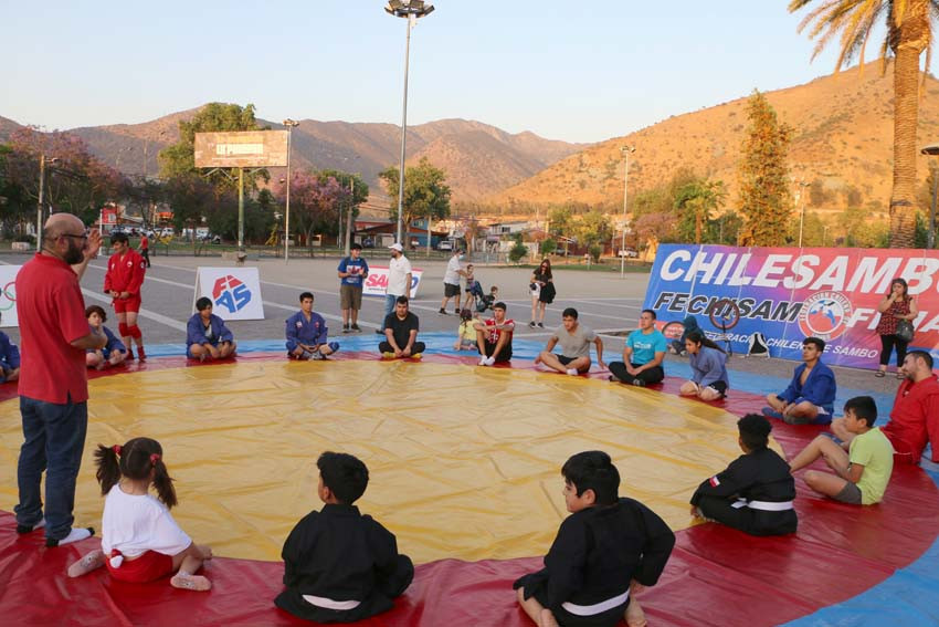 People in Huechuraba have been introduced to sambo ©FIAS