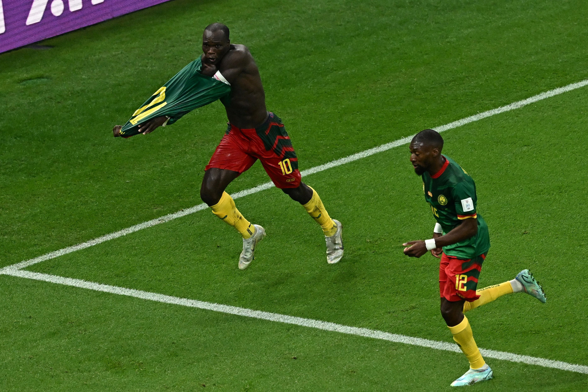 Vincent Aboubakar celebrating scoring a last-minute goal to help Cameroon defeat Brazil 1-0 ©Getty Images