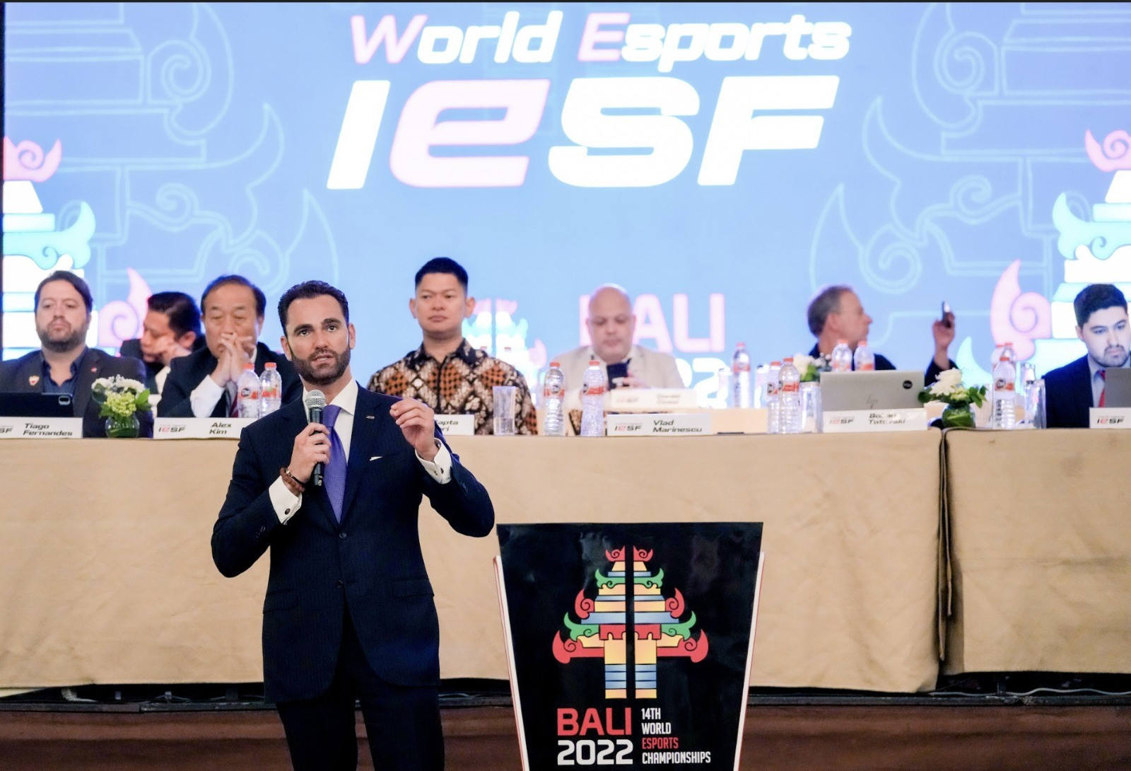Vlad Marinescu has called for unity between esports organisations ©IESF