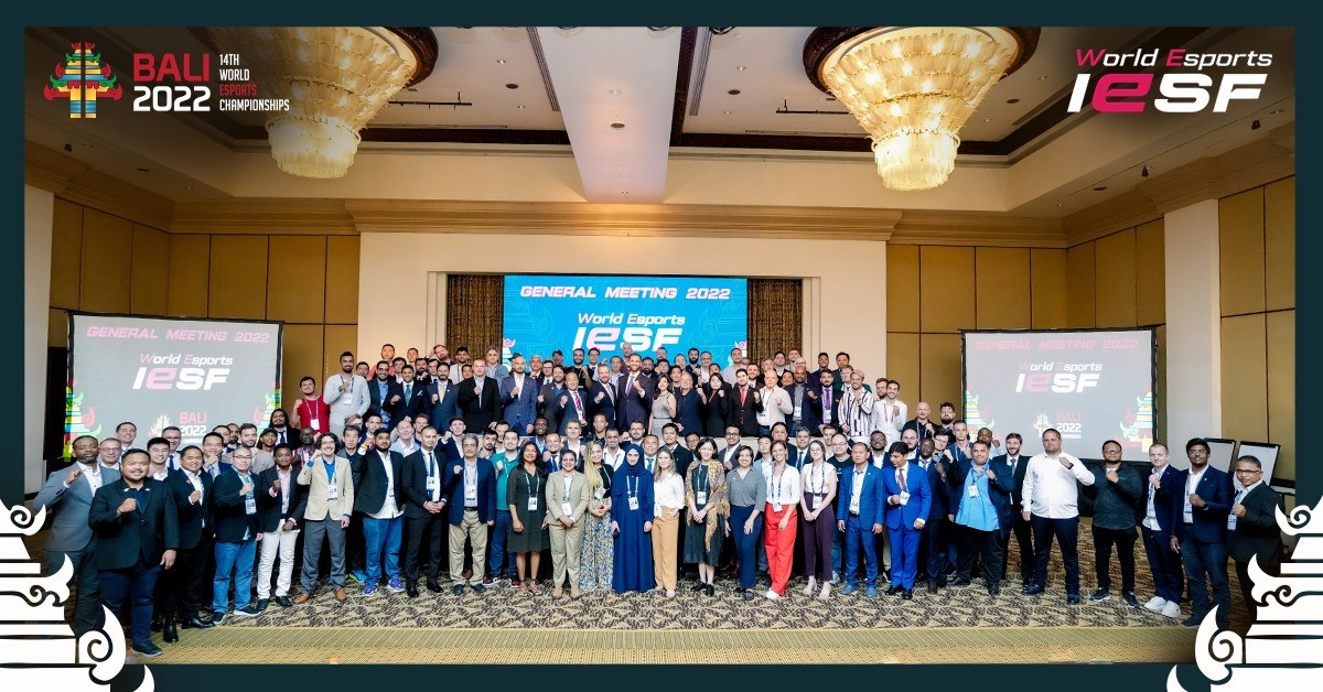 Delegates together at the IESF General Meeting ©IESF