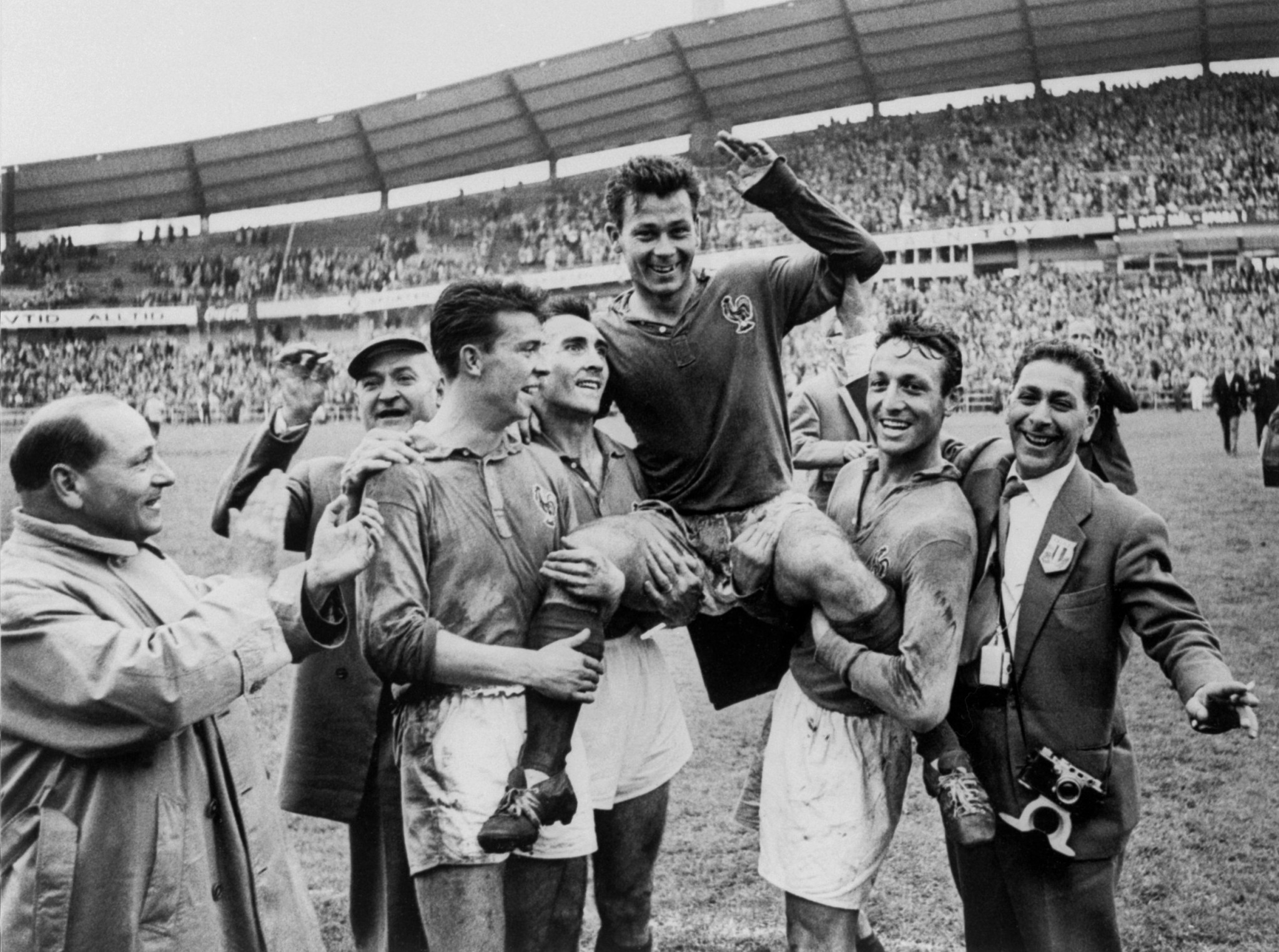


Moroccan born Just Fontaine, centre, scored 13 goals for France in the 1958 World Cup ©Getty Images