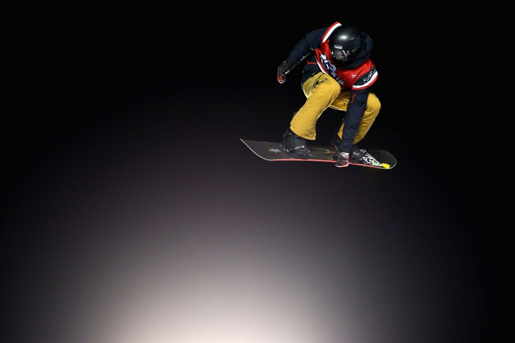 Jonas Boesiger led qualification in the men's slopestyle event ©Getty Images