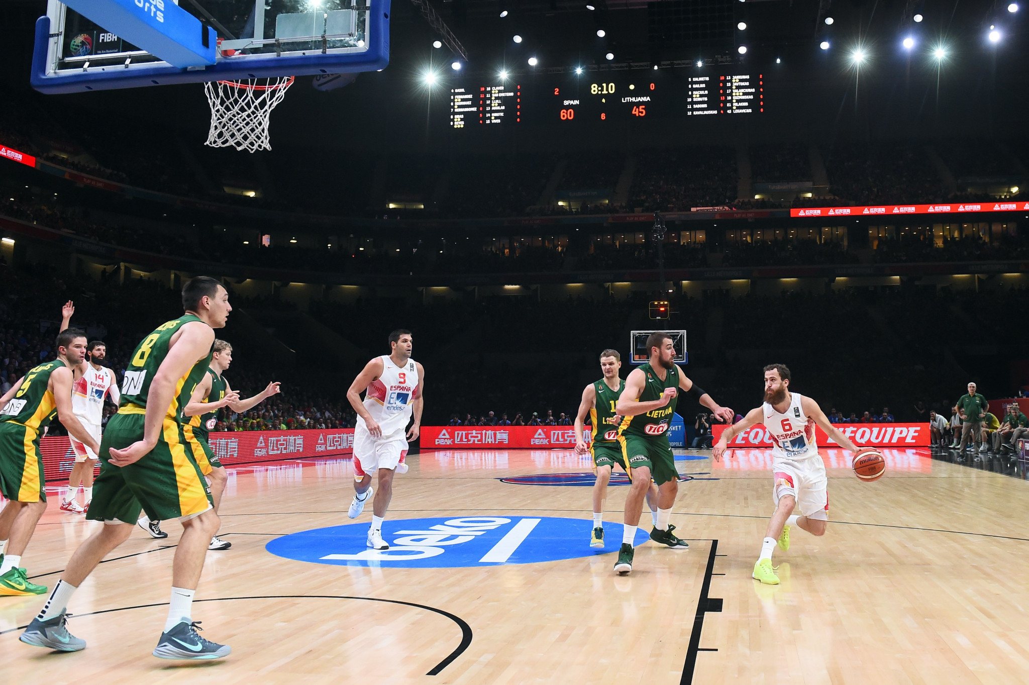 The Stade Pierre-Mauroy has previously held knockout matches at EuroBasket 2015, and Andreas Zagklis said it would be "possible to increase the total number of spectators for basketball" ©Getty Images