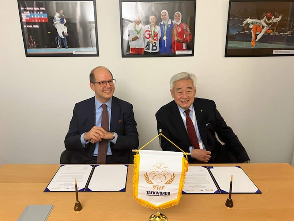 The Taekwondo Humanitarian Foundation signed the agreement with FIBA ©World Taekwondo