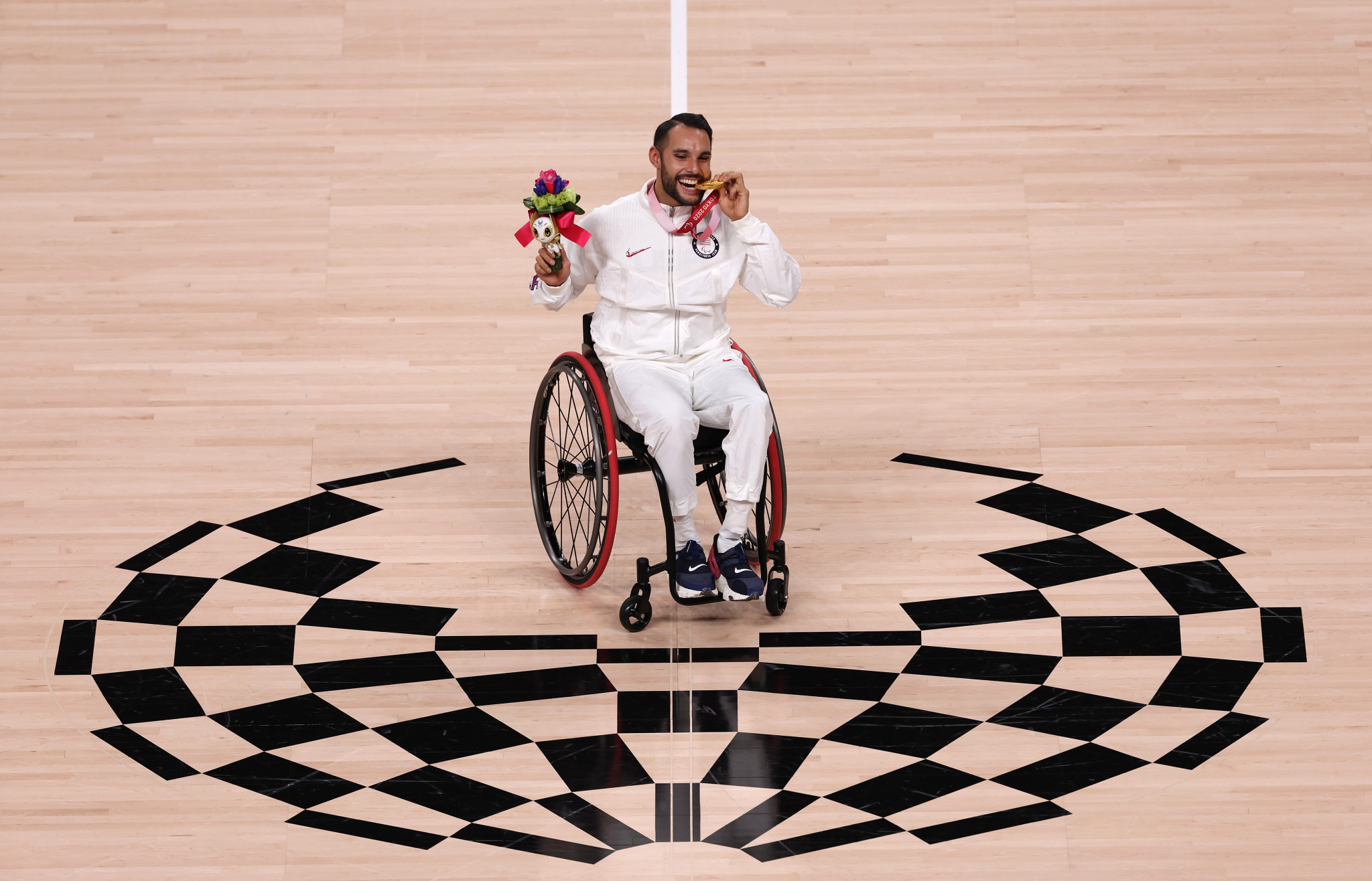 Paralympic gold medallist Jorge Sanchez led a wheelchair basketball clinic ©Getty Images