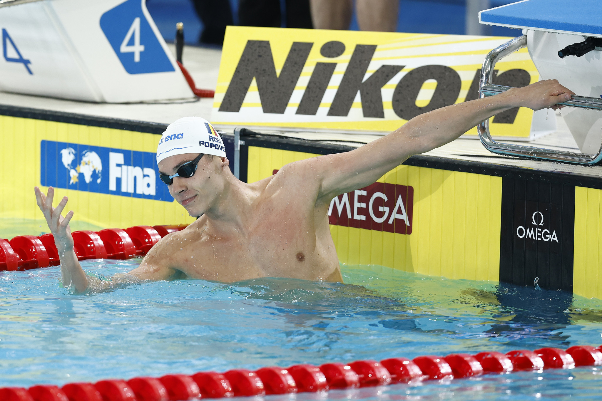 Romanian teenage star David Popovici broke the world junior record in the men's 100m freestyle semi-finals ©Getty Images